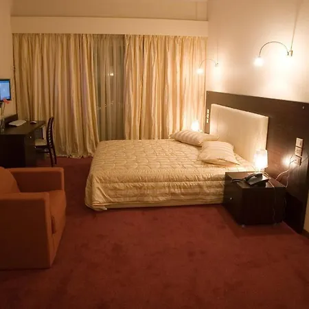 ホテル Olympic Star パトラ